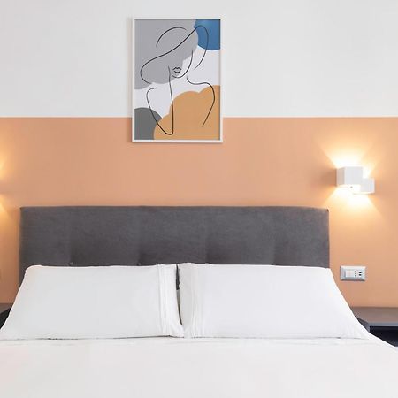 Quarzo. Modern Rooms Cagliari Exterior foto