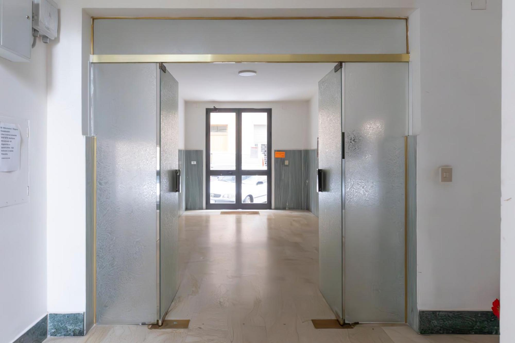 Quarzo. Modern Rooms Cagliari Exterior foto