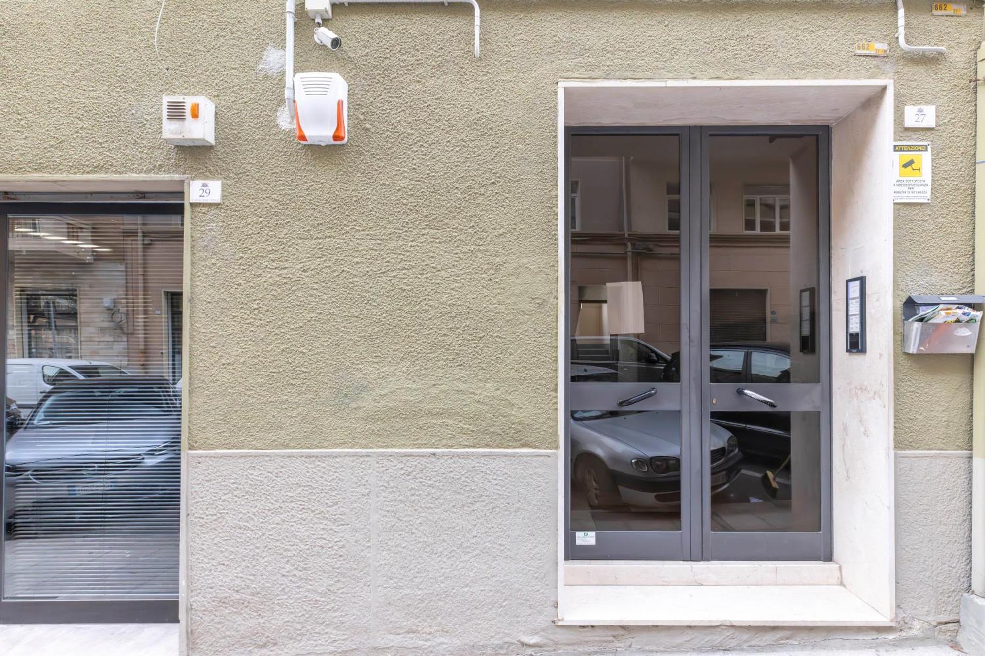 Quarzo. Modern Rooms Cagliari Exterior foto