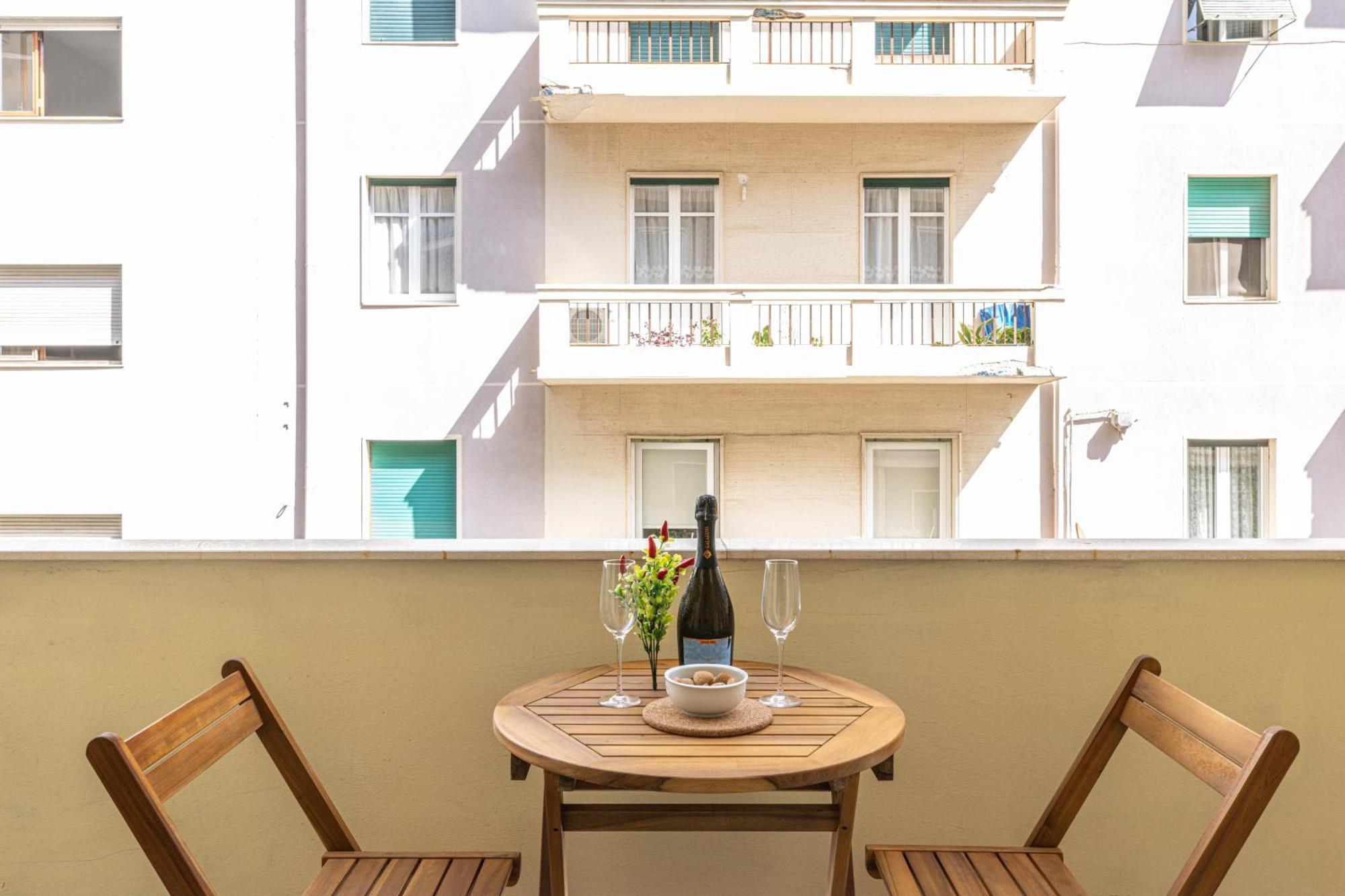 Quarzo. Modern Rooms Cagliari Exterior foto